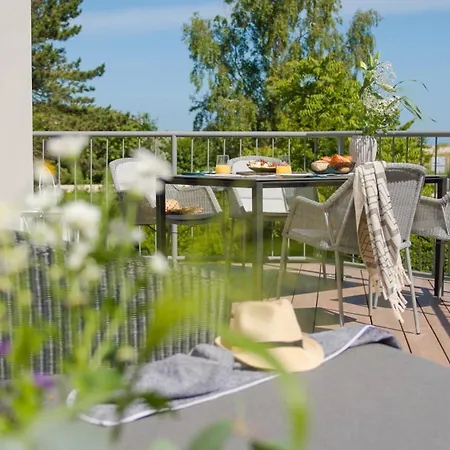 Отель Baltic Hideaways Warnemuende 4*