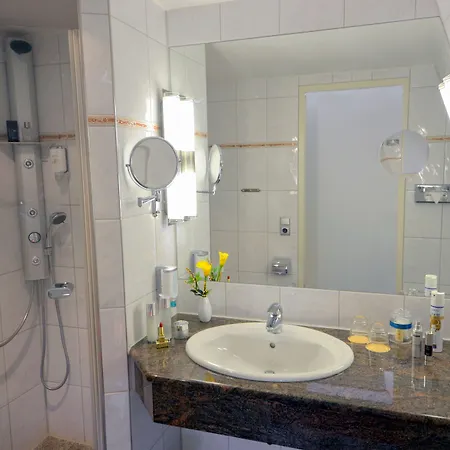 Отель Baltic Hideaways Warnemuende 4*