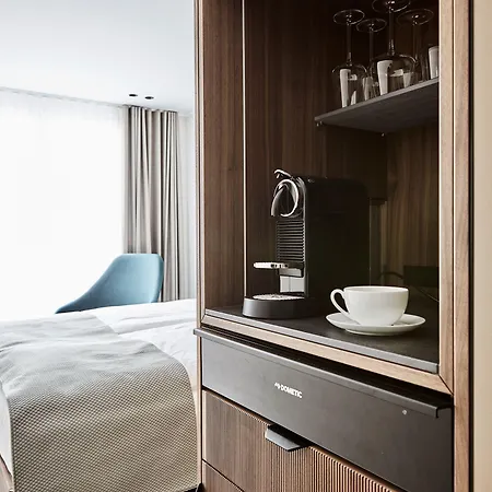 Baltic Hideaways Warnemuende 4* Росток