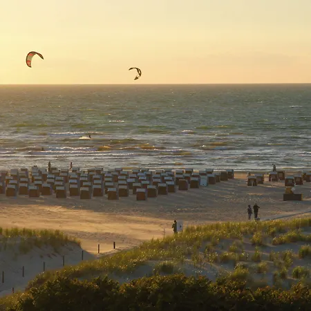 Отель Baltic Hideaways Warnemuende